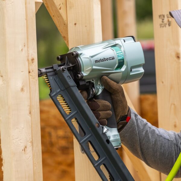Metabo HPT 3-1/2-in 30 -Degree Pneumatic Framing Nailer - Image 8