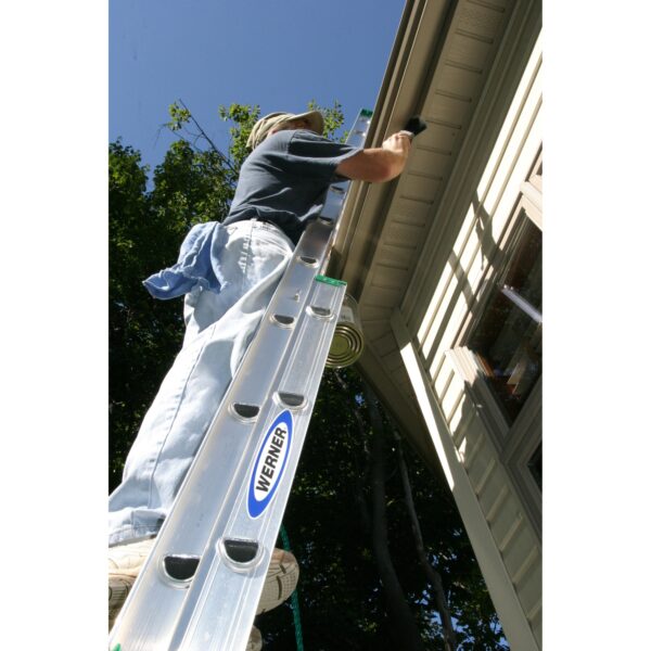 Werner D1200-2 28-ft Aluminum Type 2 - 225 lbs. Load Capacity Extension ladder - Image 6