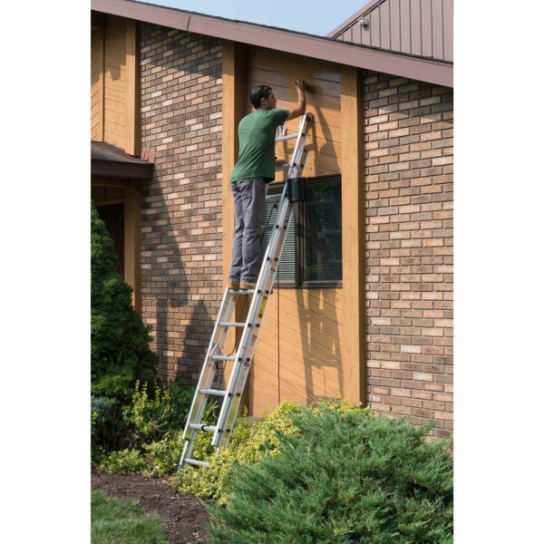 Werner D1200-2 20-Feet Aluminum Type 2 - 225 lbs. Load Capacity Extension ladder - Image 4