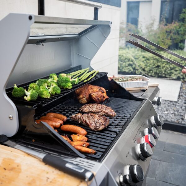 Monument Mesa Stainless Steel 5-Burner Infrared Liquid Propane Gas Grill with 1 Side Burner - Image 7