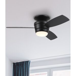 Harbor Breeze Mazon 44-Inches Matte Black with Black/Driftwood Blades Integrated LED Fixture Indoor Flush mount Standard Ceiling Fan With Light and Remote ( 3 -Blade)
