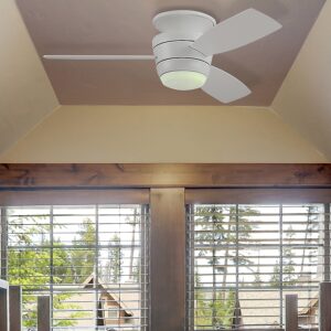 Harbor Breeze Mazon 44-in White with White/Driftwood Blades Integrated LED Fixture Indoor Flush mount Standard Ceiling Fan With Light and Remote ( 3 -Blade)