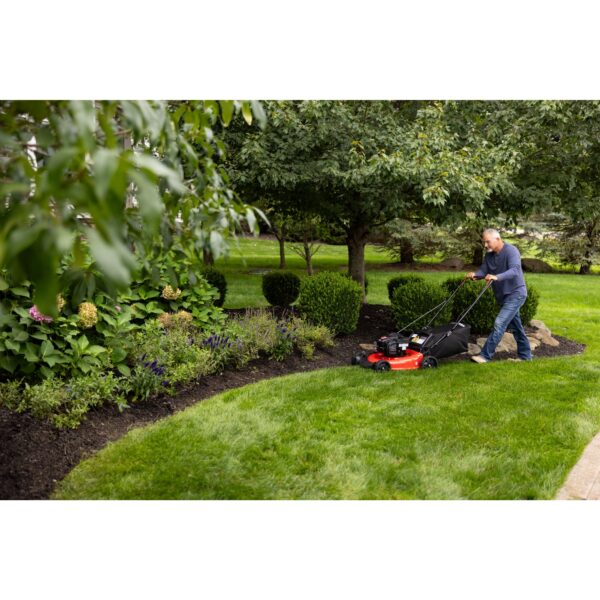 CRAFTSMAN M110 21-in Gas Push lawn mower with 140-cc Briggs and Stratton Engine - Image 10