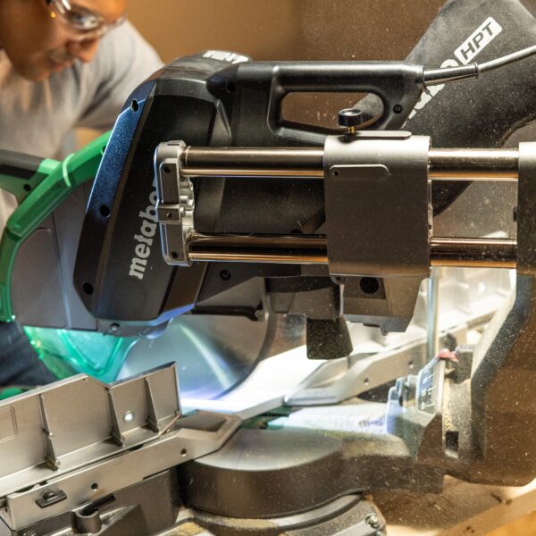Metabo HPT 12-in 15-Amps Dual Bevel Sliding Compound Corded Miter Saw - Image 9