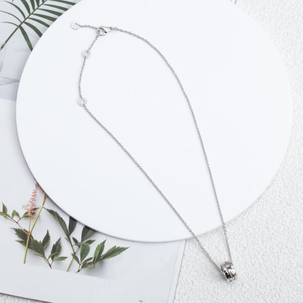 Toxse Parentesi Necklace Silver - Image 7