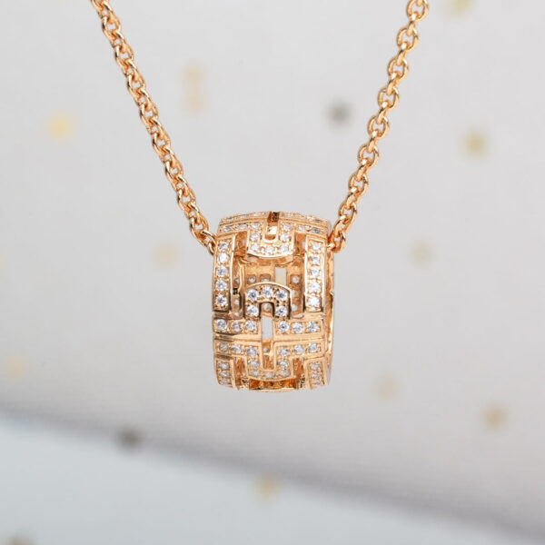 Toxse Parentesi Necklace Pink Gold Diamond - Image 2