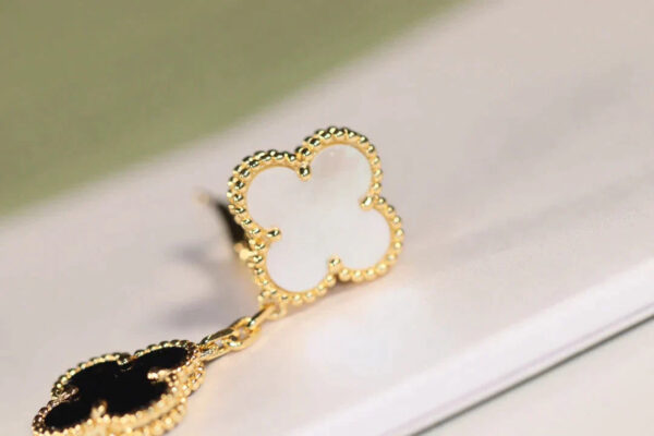 Toxse Clover Earrings Gold Onyx Mop 3 Motifs - Image 6
