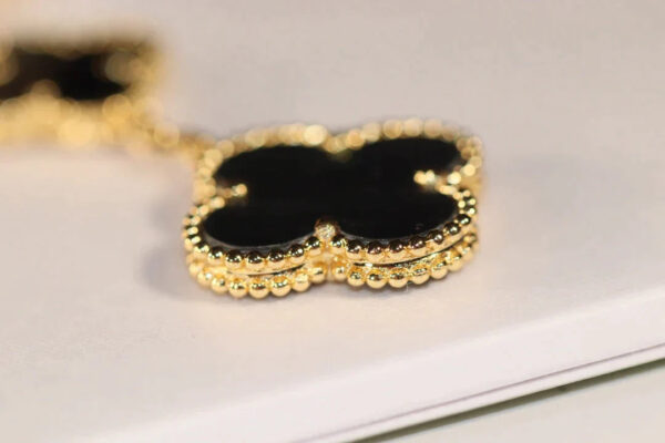 Toxse Clover Earrings Gold Onyx Mop 3 Motifs - Image 7