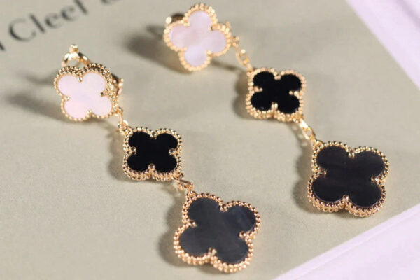 Toxse Clover Earrings Gold Onyx Mop 3 Motifs - Image 3