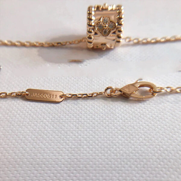 Toxse Perlee Pedant Pink Gold Necklace - Image 9