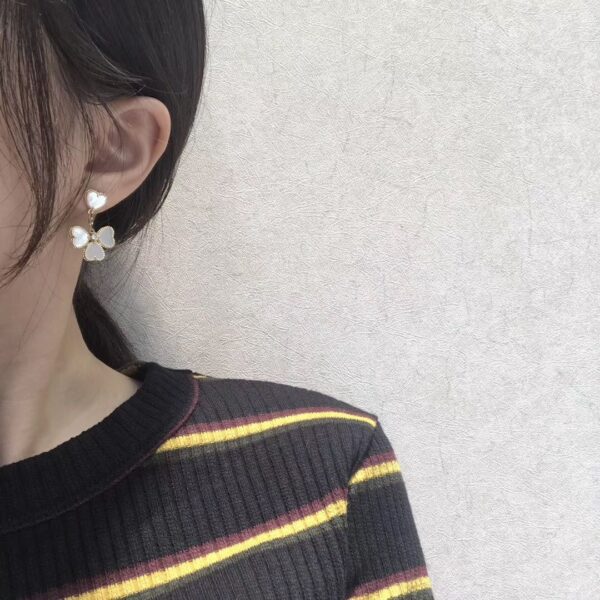 Toxse Sweet Clover Mop Earrings - Image 6