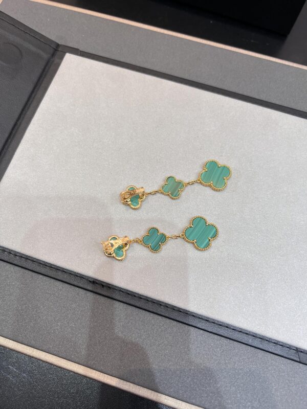 Toxse Clover Malachite 3 Motifs Gold Earrings - Image 6