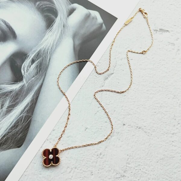 Toxse Clover Gold Carnelian Clover Necklace - Image 4