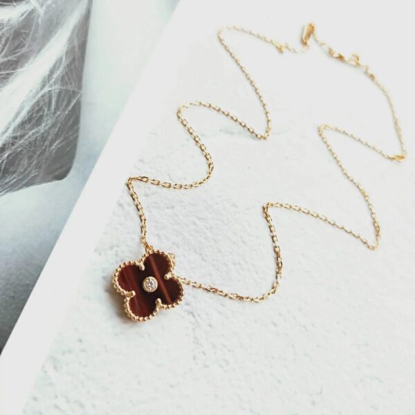 Toxse Clover Gold Carnelian Clover Necklace - Image 8