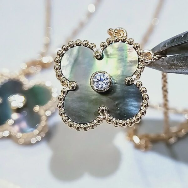 Toxse Clover Gold Dark Mop Clover Necklace - Image 9