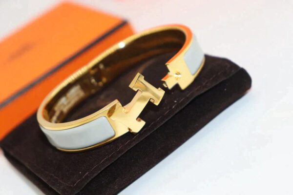 Toxse H Light Blue Bracelet - Image 8