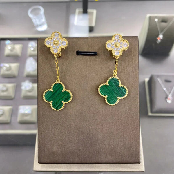 Toxse Clover 2 Motifs Diamond Gold Earrings - Image 4