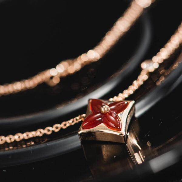 Toxse Star Necklace Pink Gold 1 Diamond - Image 8