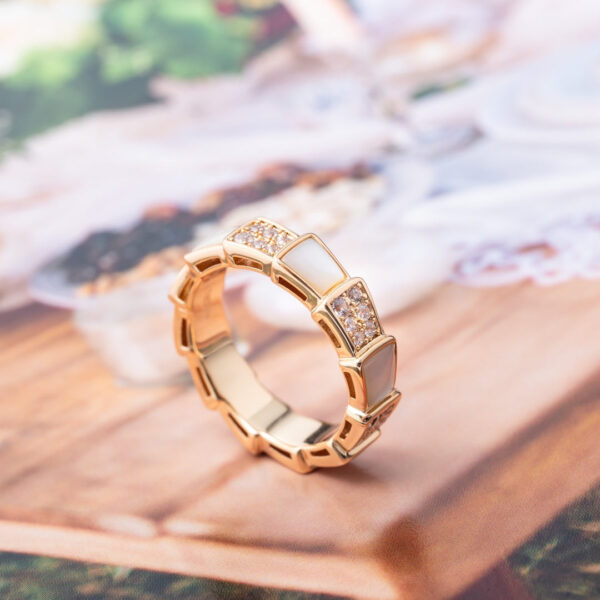 Toxse Serpenti Ring Pink Gold Mop Diamond Paved 4Mm - Image 8