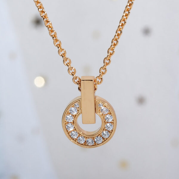 Toxse Gari Necklace Pink Gold Diamond - Image 2