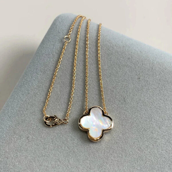 Toxse Pure Clover Pink Gold Mop Necklace - Image 5
