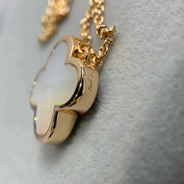 Toxse Pure Clover Pink Gold Mop Necklace - Image 10