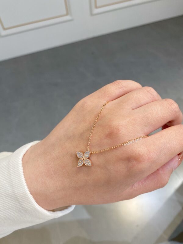 Toxse Star Diamond Neckalce - Image 8