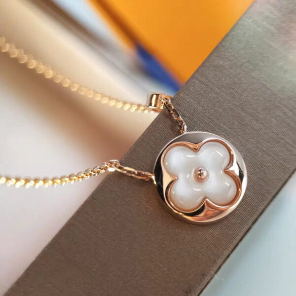 Toxse Sun Mop Gold 1 Diamond Necklace - Image 2
