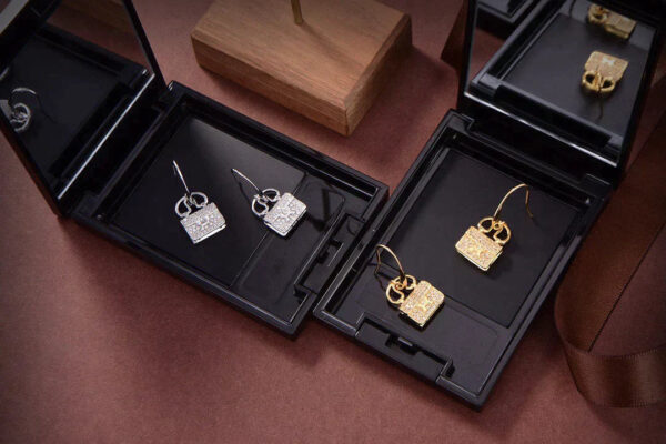 Toxse Kelly Diamond Earrings - Image 3