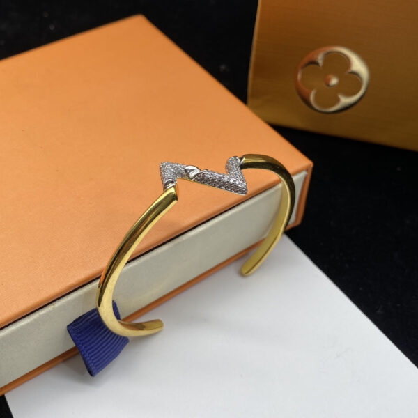 Toxse Volte Upsite Down Diamond Gold Open Bracelet - Image 5