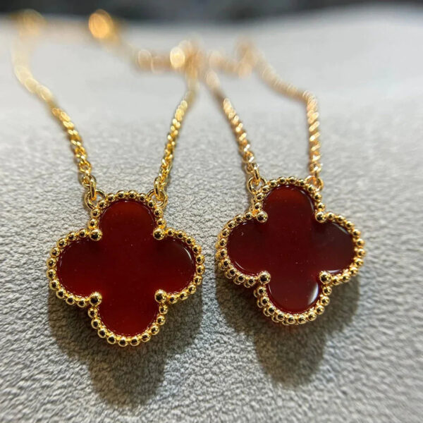 Toxse Clover Pendant Carnelian Necklace - Image 2