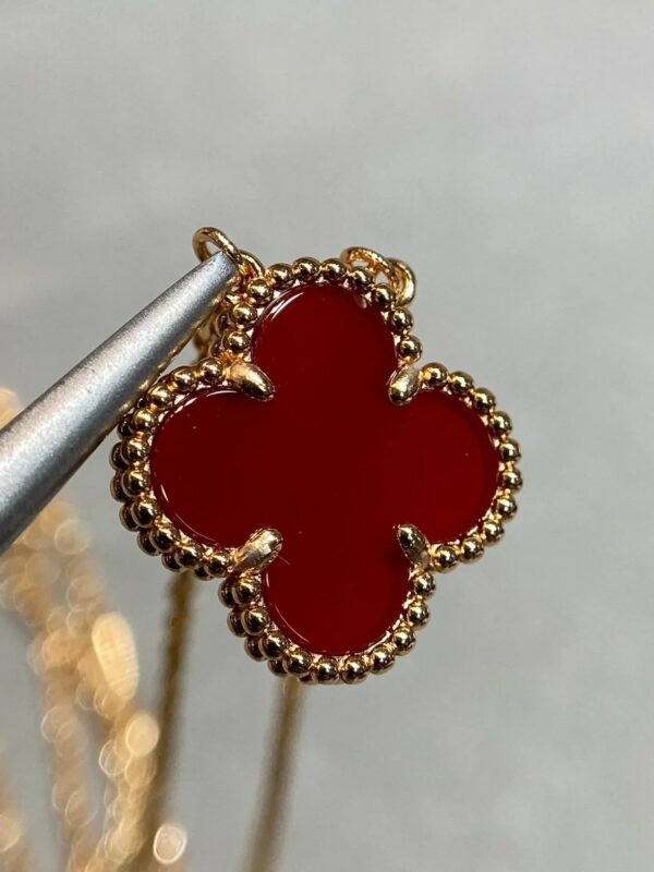 Toxse Clover Pendant Carnelian Necklace - Image 6