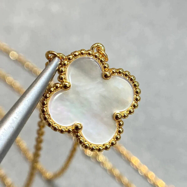 Toxse Clover Pendant White Mop Necklace - Image 4