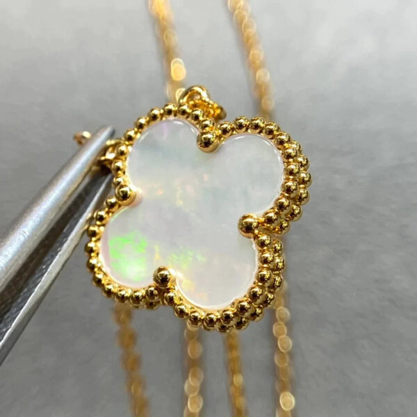 Toxse Clover Pendant White Mop Necklace - Image 5
