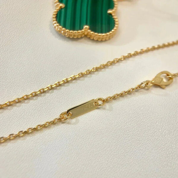 Toxse Clover Malachite Gold Necklace - Image 6