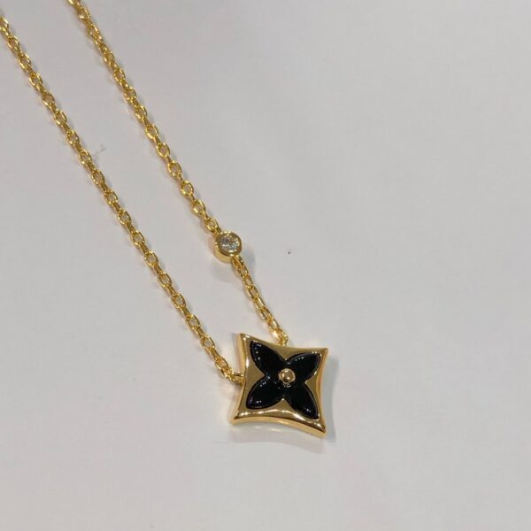 Toxse Star Black Mop Necklace - Image 2