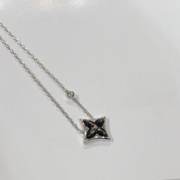 Toxse Star Black Mop Necklace - Image 4