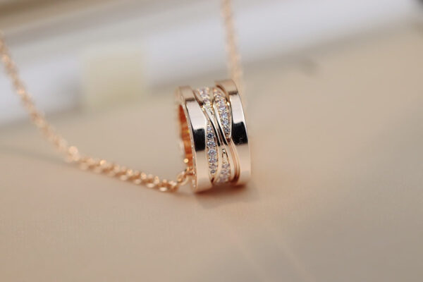 Toxse Zero 1 Pink Gold Diamond Necklace - Image 4