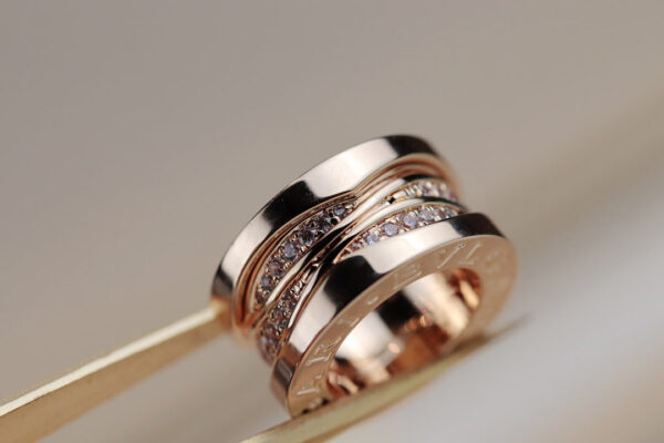 Toxse Zero 1 Pink Gold Diamond Necklace - Image 6