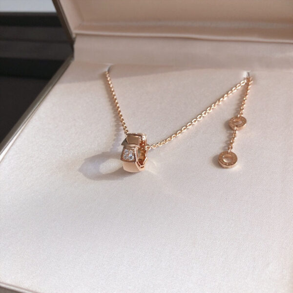 Toxse Serpenti Pedant Diamond Pink Gold Necklace - Image 5