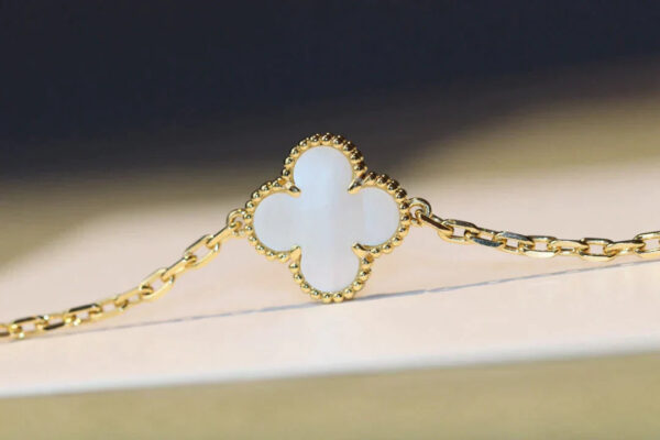 Toxse Clover 20 Motifs White Mop Gold Necklace - Image 5