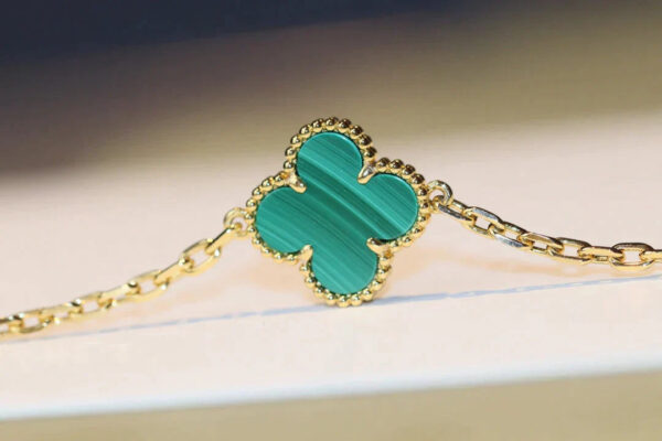Toxse Clover 20 Motifs Malachite Gold Necklace - Image 6