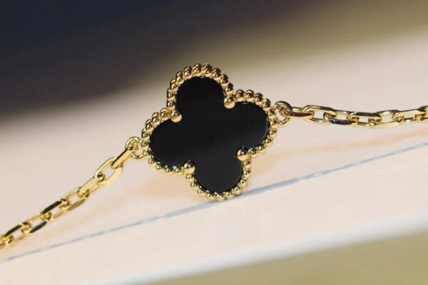 Toxse Clover 20 Motifs Onyx Gold Necklace - Image 5
