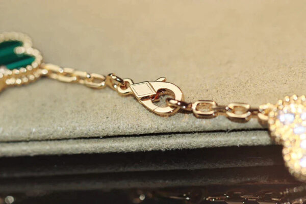 Toxse Clover 20 Motifs Onyx Gold Necklace - Image 6