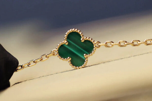 Toxse Clover 20 Motifs Malachite Diamond Gold Necklace - Image 6