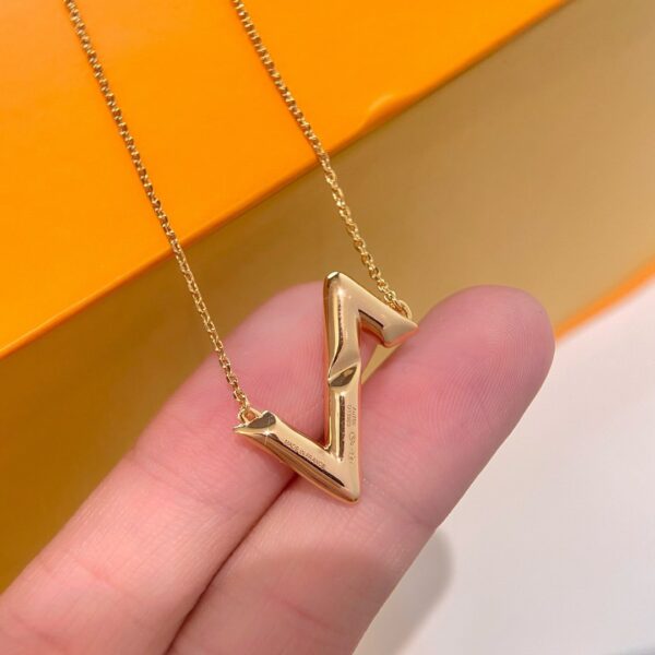 Toxse Volte Upside Down Necklace - Image 5