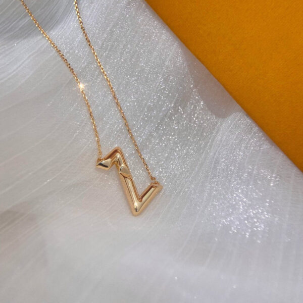 Toxse Volte Upside Down Necklace - Image 6