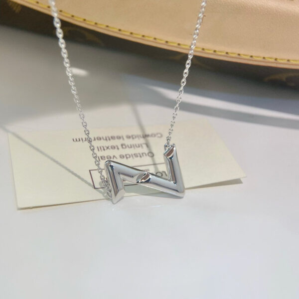 Toxse Volte Upside Down Necklace - Image 8