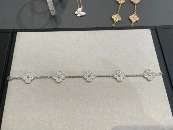 Toxse Clover 5 Motifs Silver Diamond Bracelet - Image 6