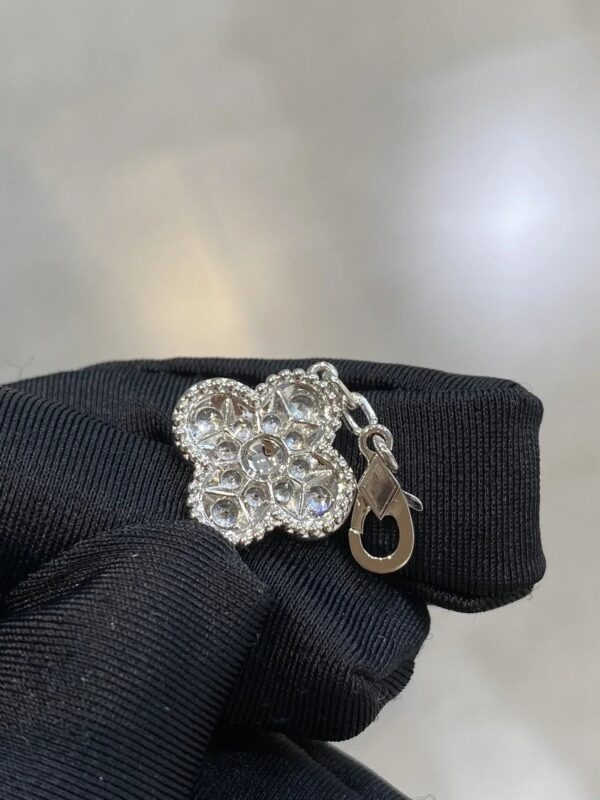 Toxse Clover 5 Motifs Silver Diamond Bracelet - Image 8